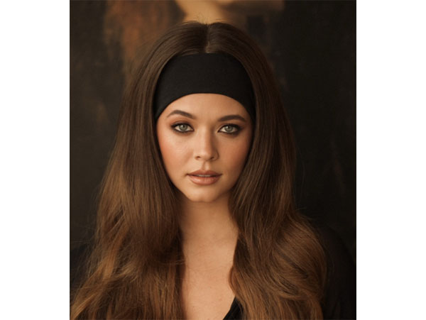 LA Art Show Welcomes Actress, Producer & Entrepreneur Sasha Pieterse as Celebrity Host for 31st Edition Opening Night Premiere