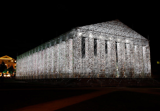 LA Art Show Gears Up for 25th Anniversary in 2020