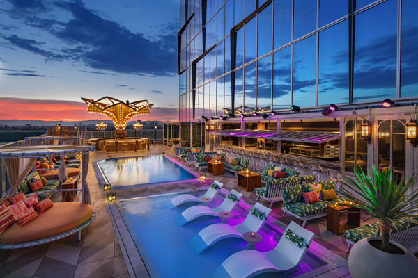 Hotels 2 Moxy Golden Hour 2 sc